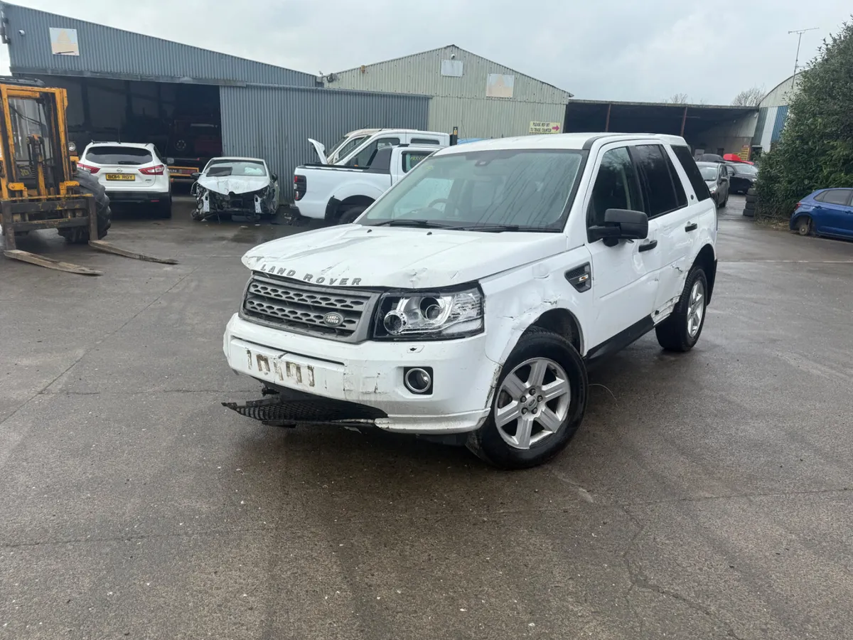 2013 Land Rover Freelander 2.2 TD4 GS - Image 2