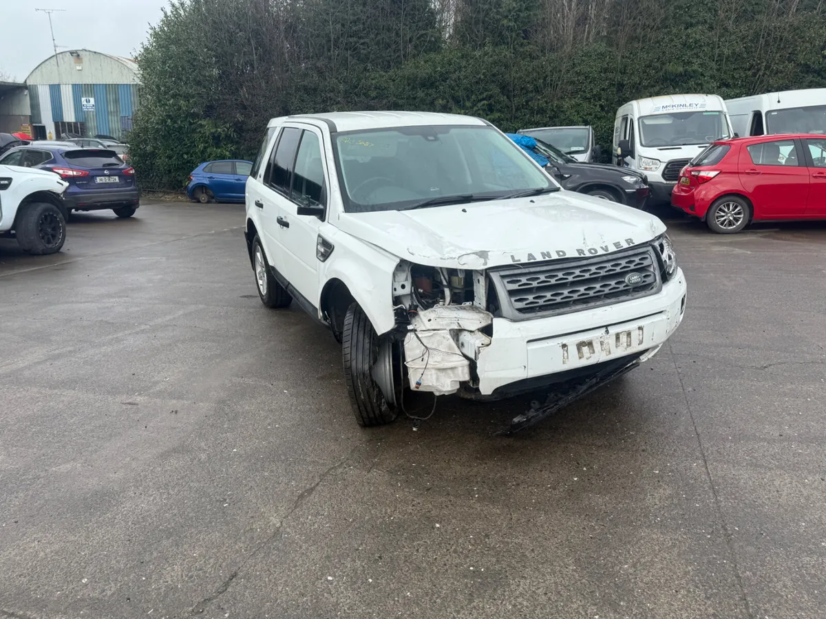 2013 Land Rover Freelander 2.2 TD4 GS - Image 3