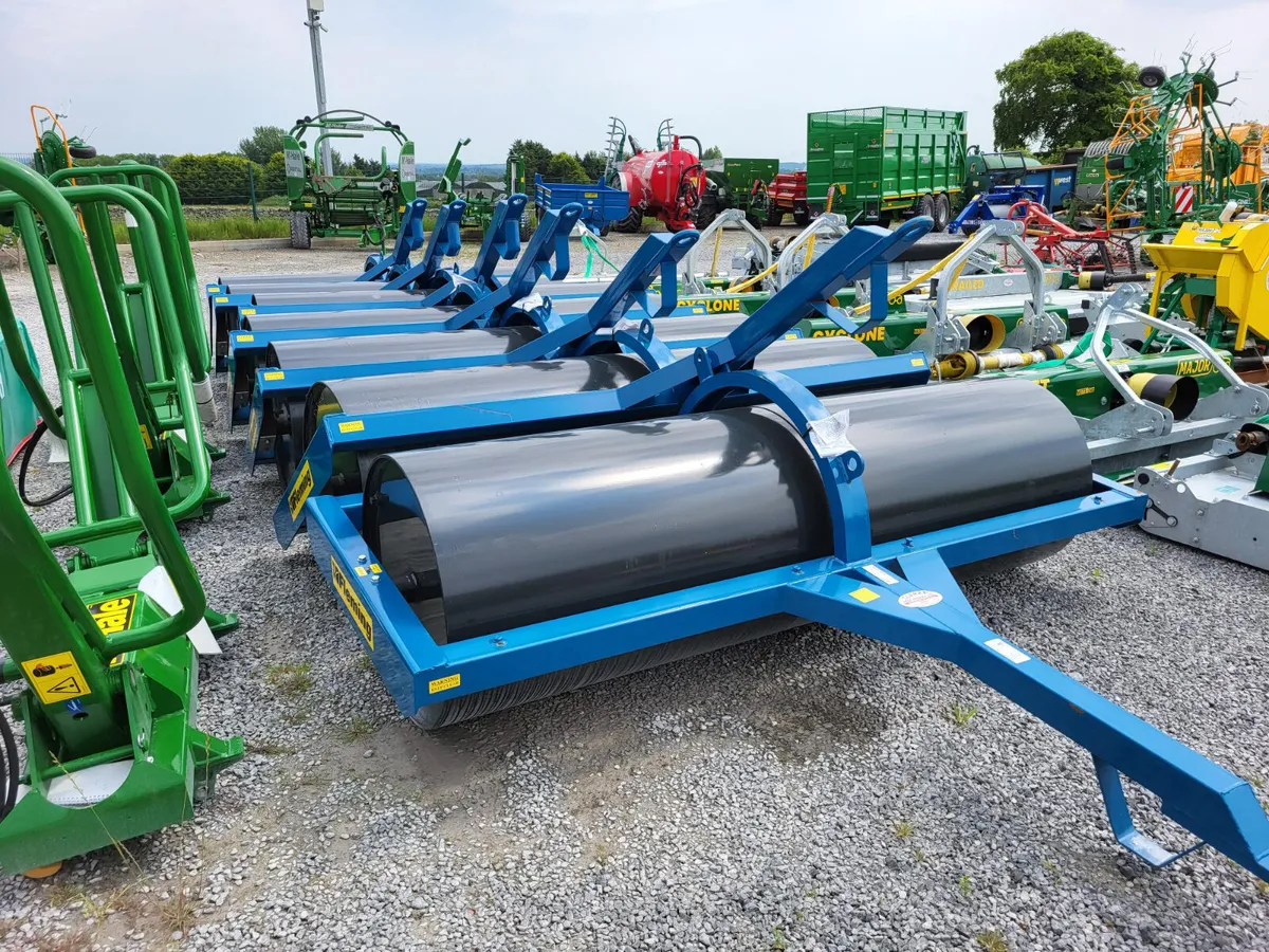 Fleming 8ft Land Rollers - Image 1