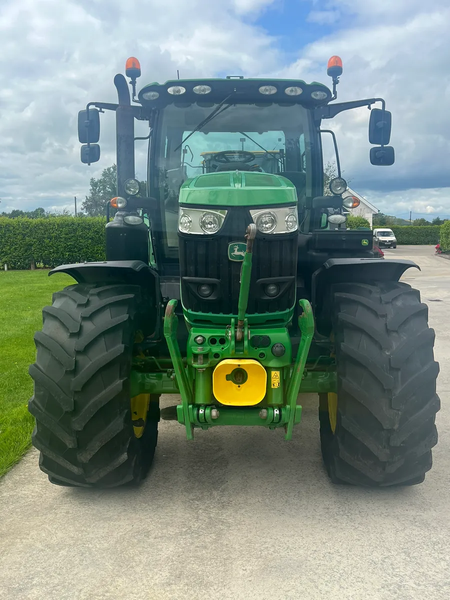 John Deere 6215r vario - Image 3