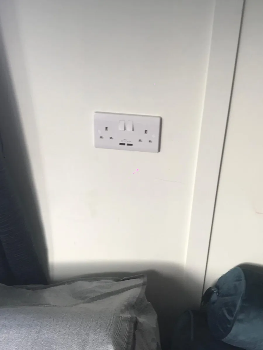 MODERN HOME OFFICE - Image 4