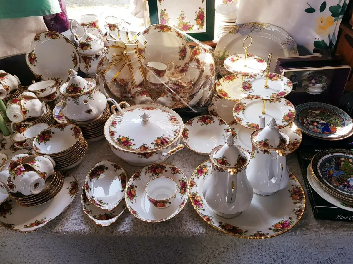 Royal Albert Old Country Roses - Image 1