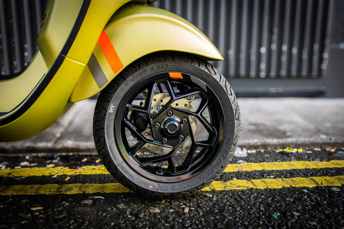 Vespa Sprint 50 S @ Megabikes - Image 4