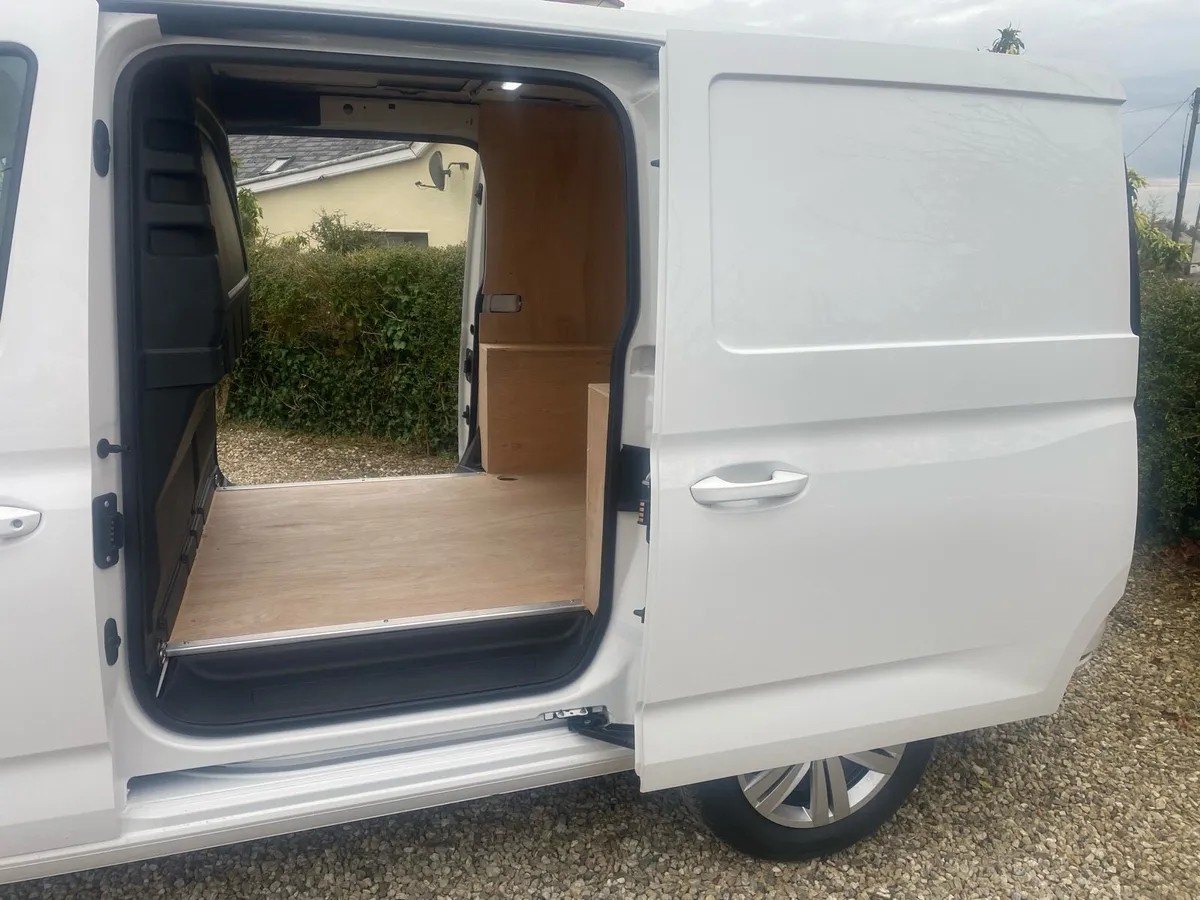 RENT A 251 /252 REG VW CADDY MAXI LWB VAN - Image 4