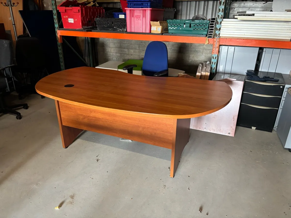 Managers desk super sale - Image 2