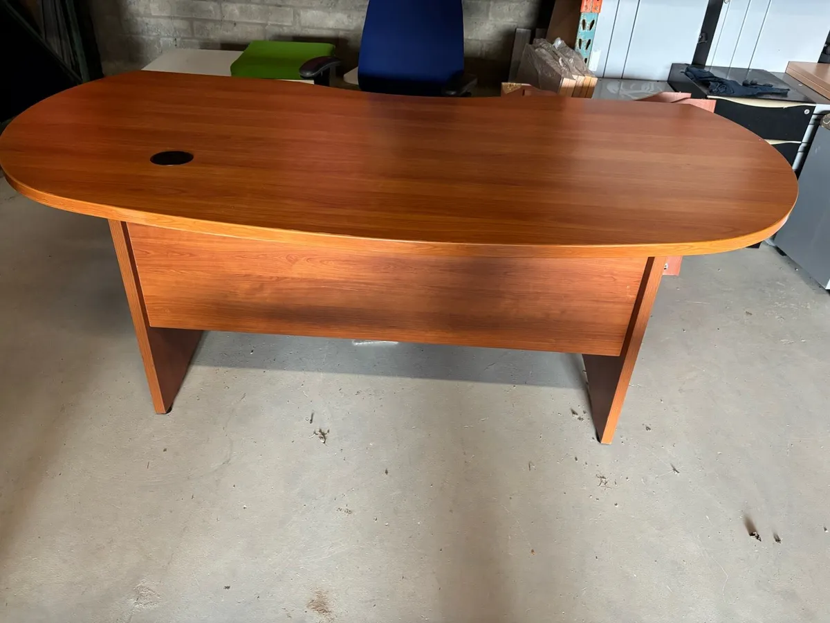 Managers desk super sale - Image 3