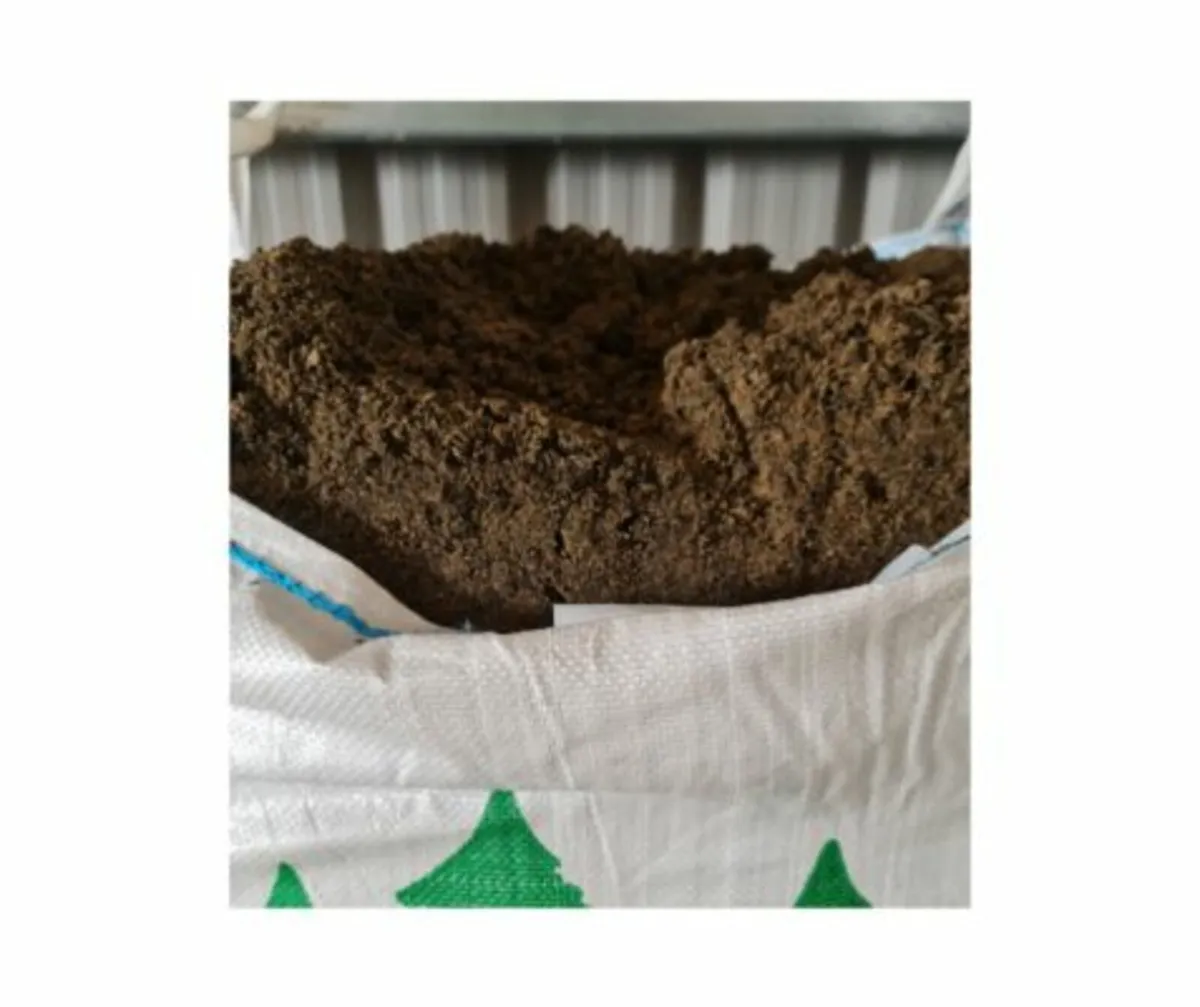 Topsoil, Railway Sleepers, Bark Mulch and More - Image 2