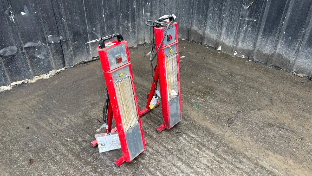 110V Space Heater - Image 1