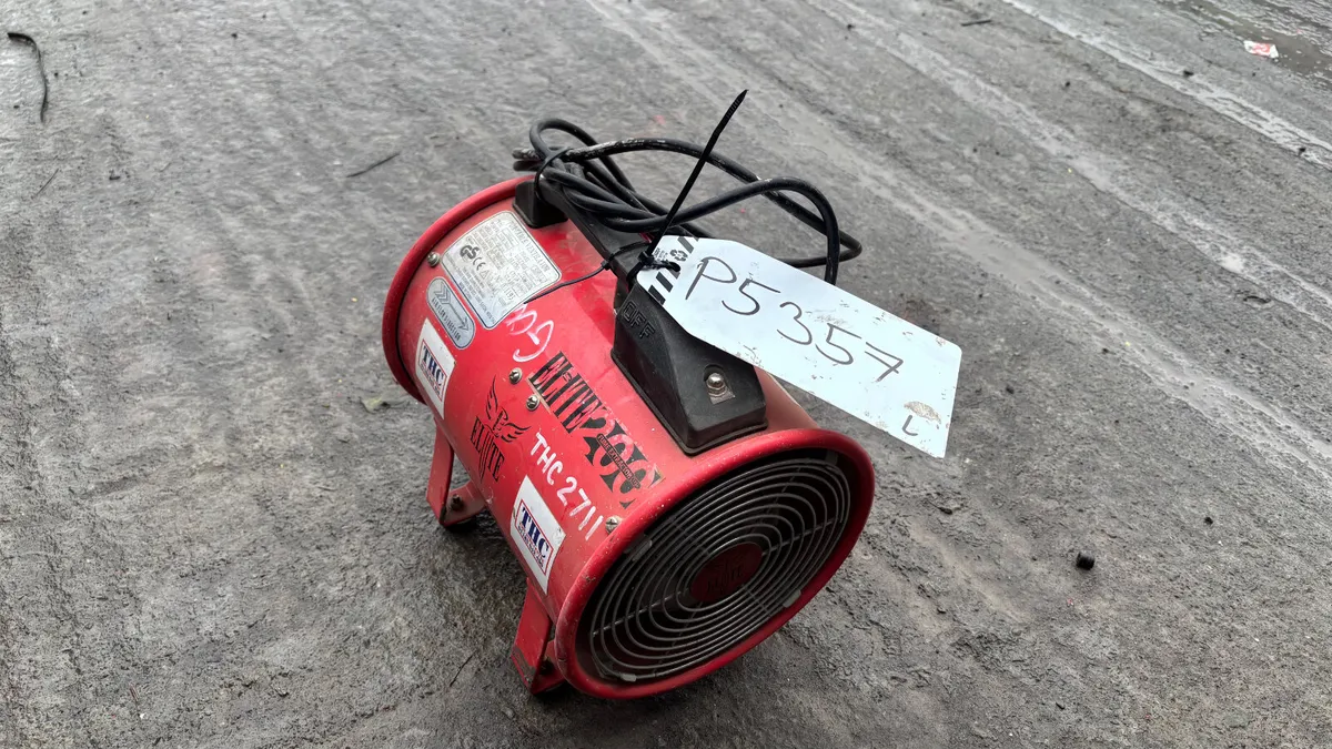110V Space Heater - Image 3
