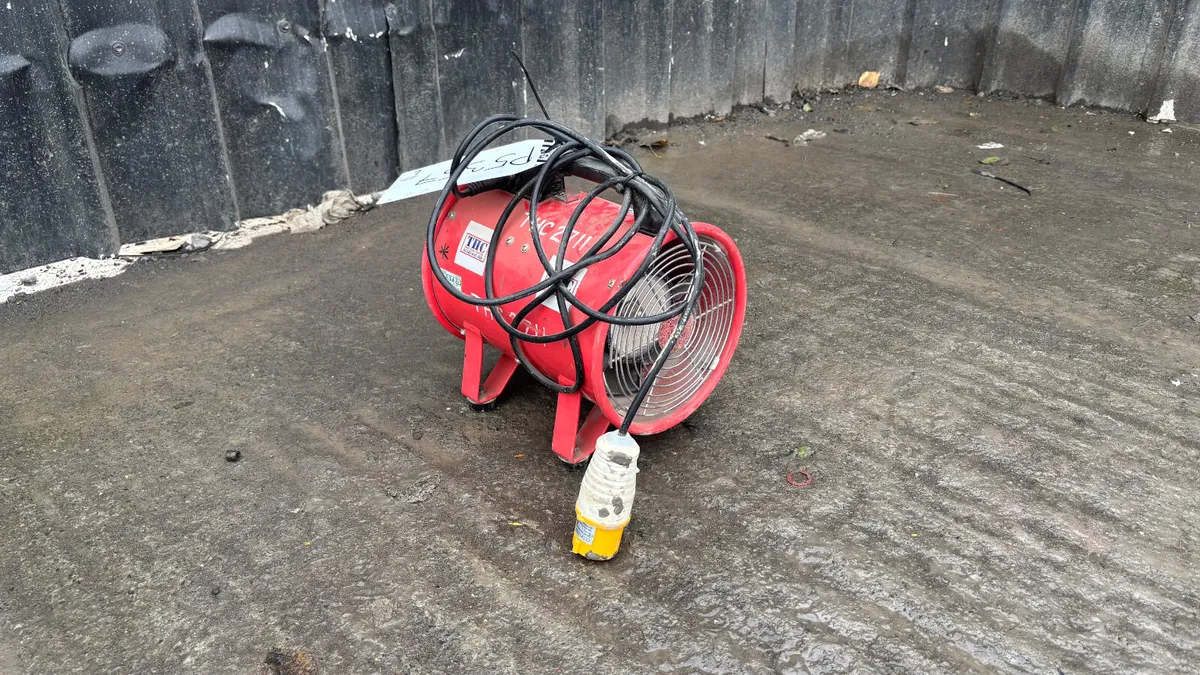 110V Space Heater - Image 2