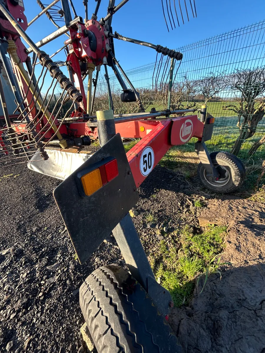 2010 Vicon 784 Rake - Image 3