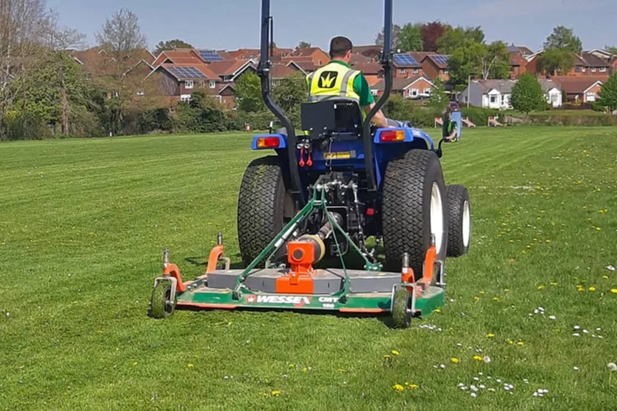 Finishing Mower - Image 1