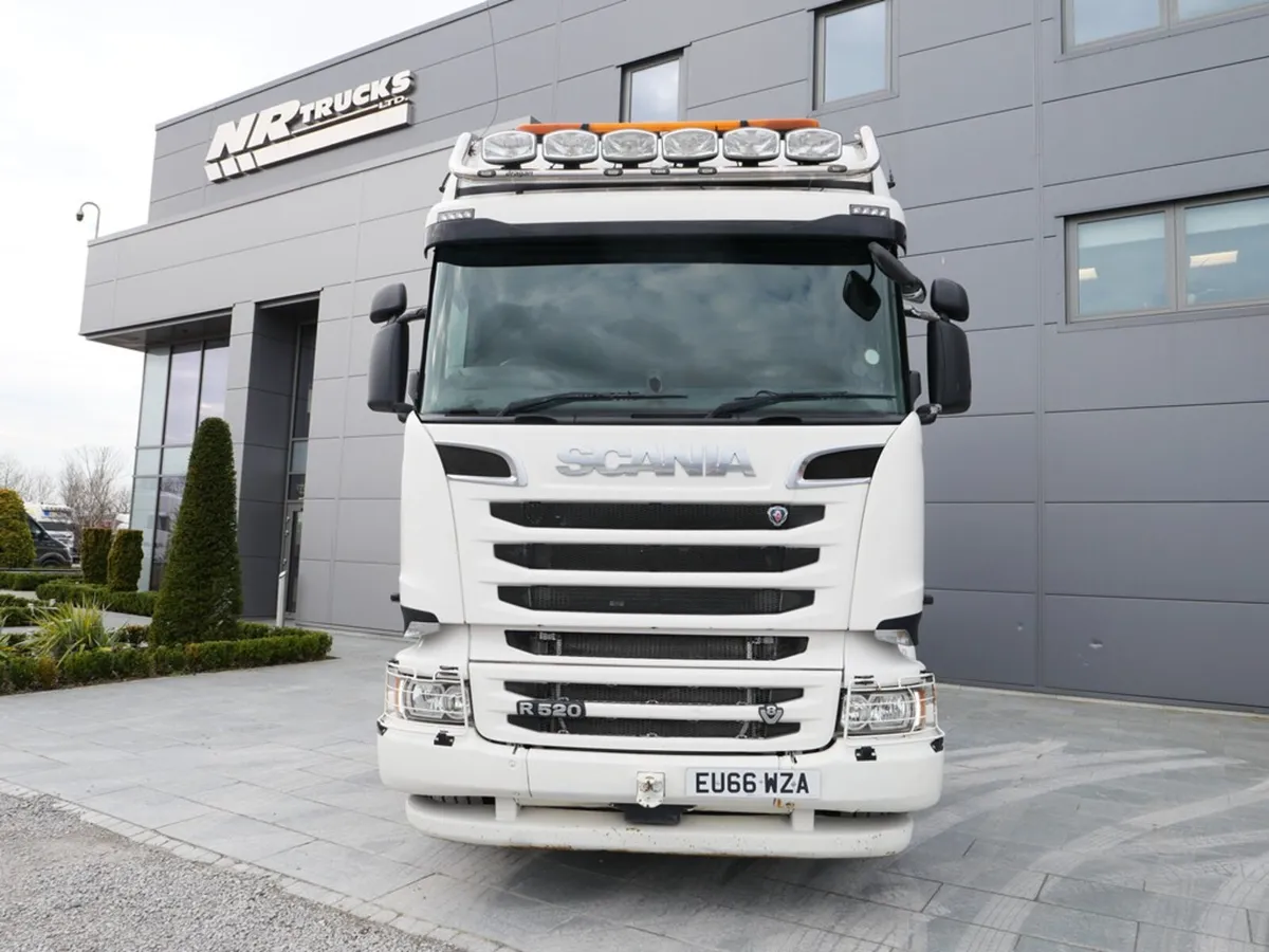 Scania R520 Highline 6x2  Tag Axle - Image 3