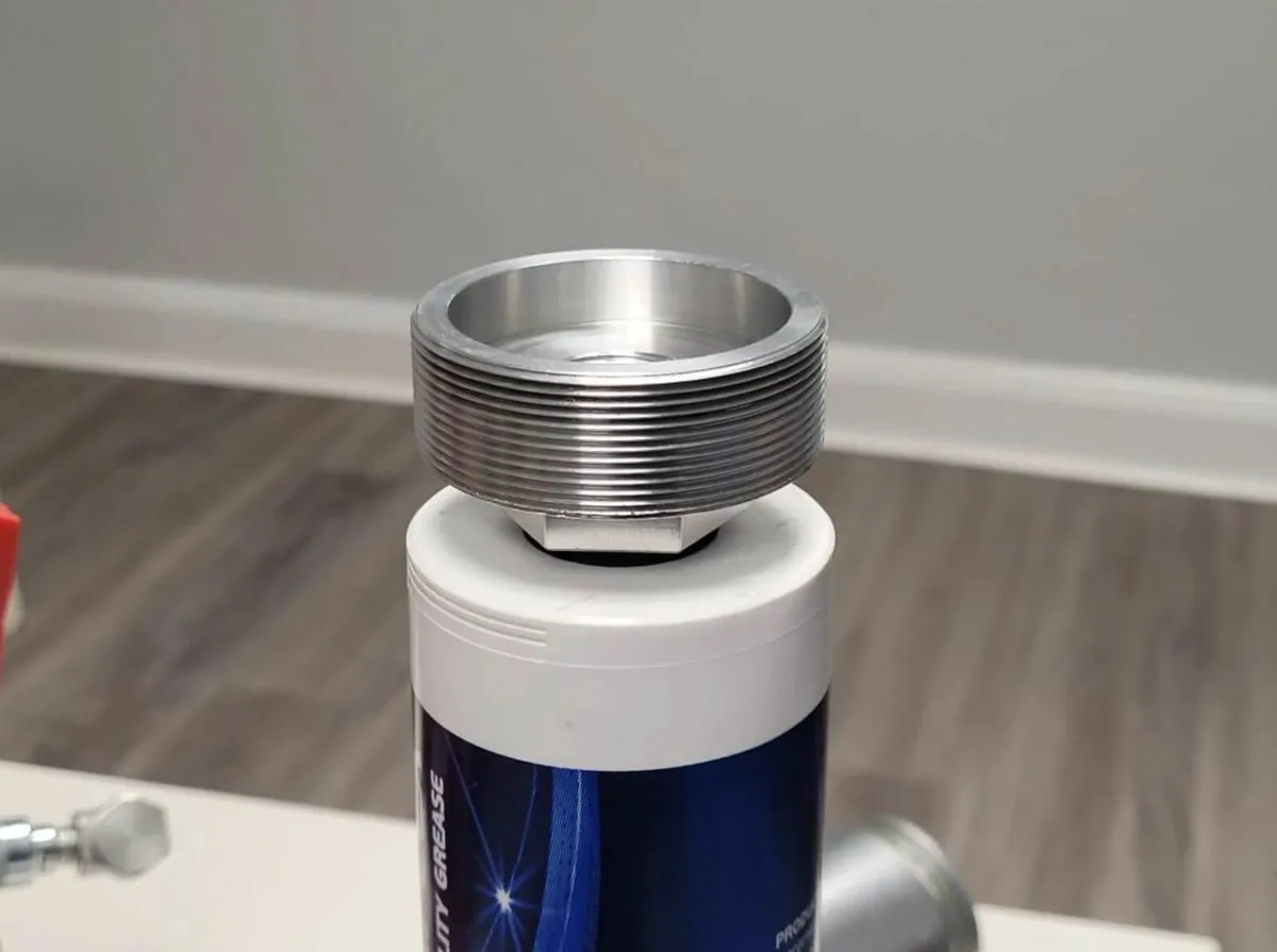 Milwaukee, Dewalt & Makita Grease Gun Adaptor - Image 1