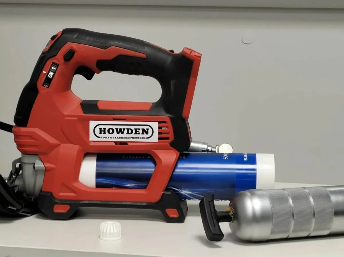 Milwaukee, Dewalt & Makita Grease Gun Adaptor - Image 2