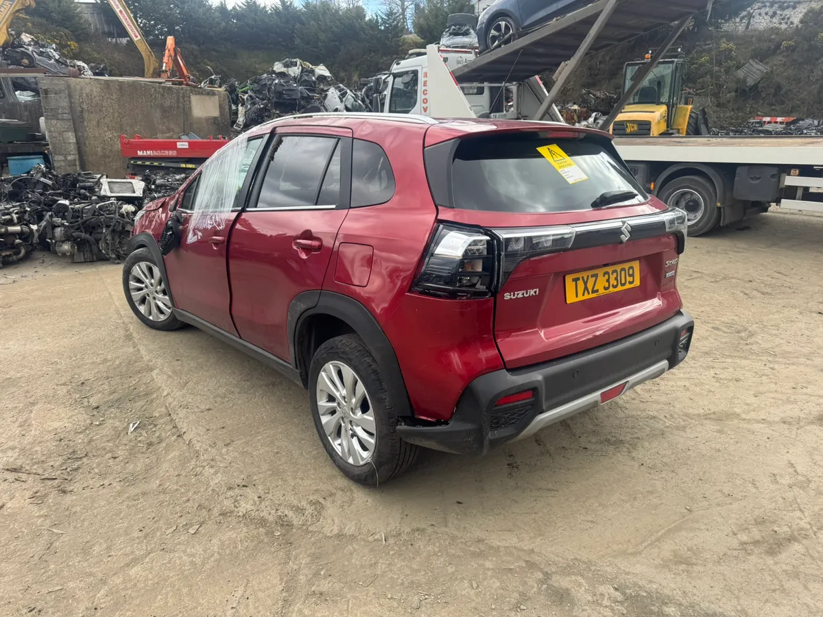 Breaking 2024 Suzuki sx-4 s cross hybrid - Image 2