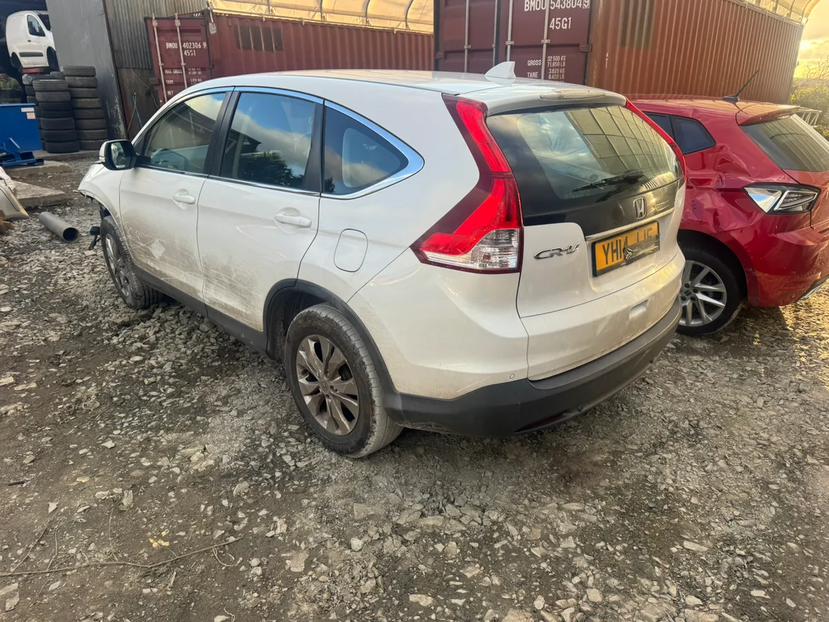 Breaking 2015 Honda cr-v se 1.6d - Image 3