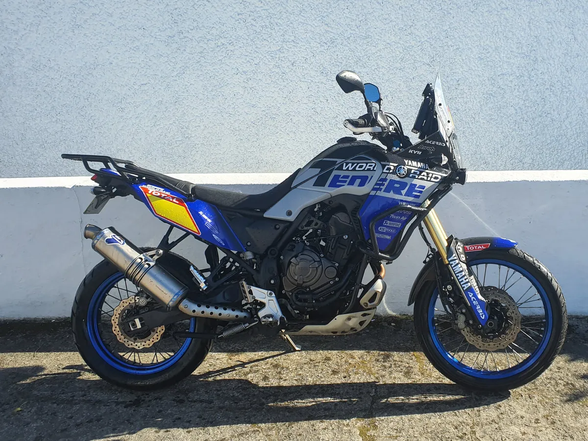 T7 World Raid @ Doyle's Athlone - Image 1