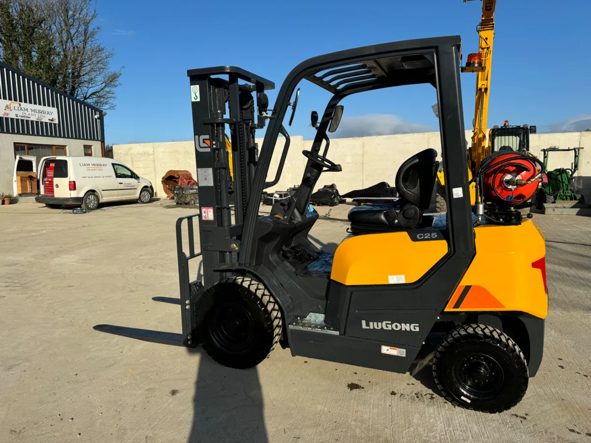 LIUGONG FORKLIFTS - Image 3