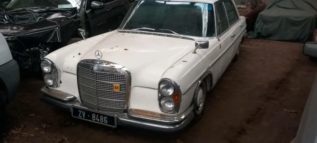 1966 Mercedes-Benz SEL 300 BARN FIND - Image 1