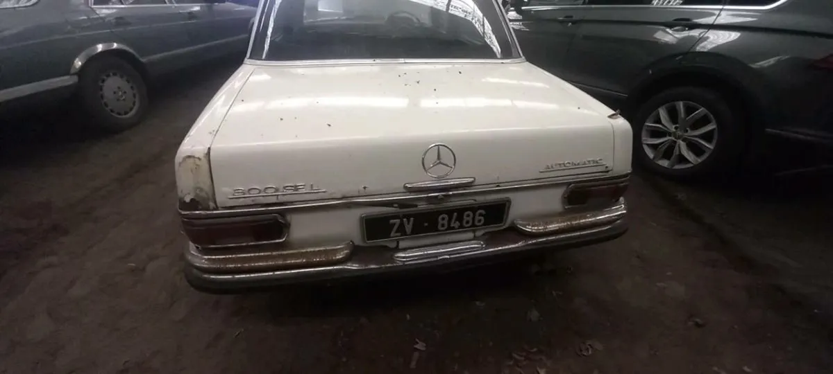1966 Mercedes-Benz SEL 300 BARN FIND - Image 3