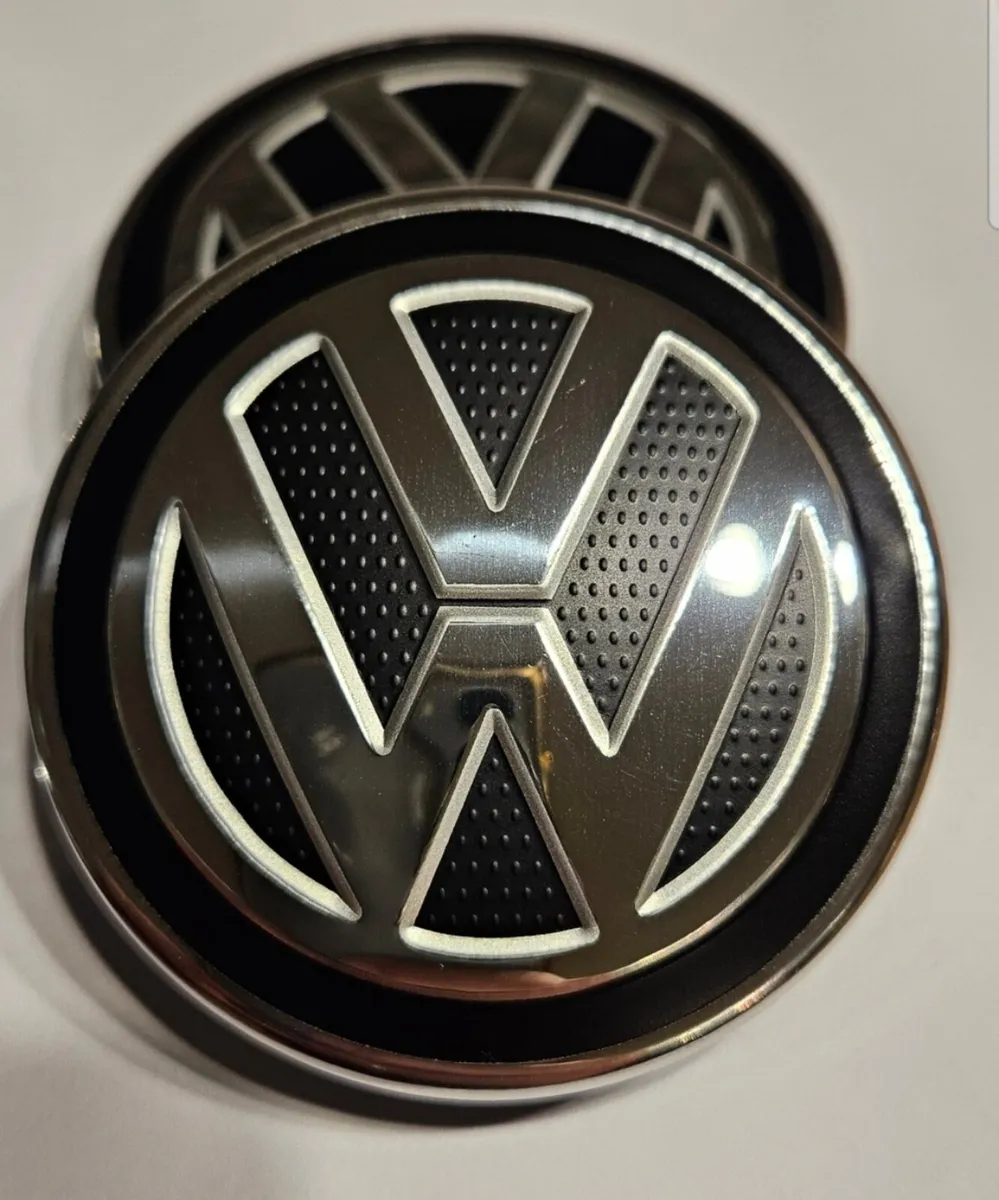 Volkswagen 65mm Centre caps 5G0601171B, Golf - Image 3
