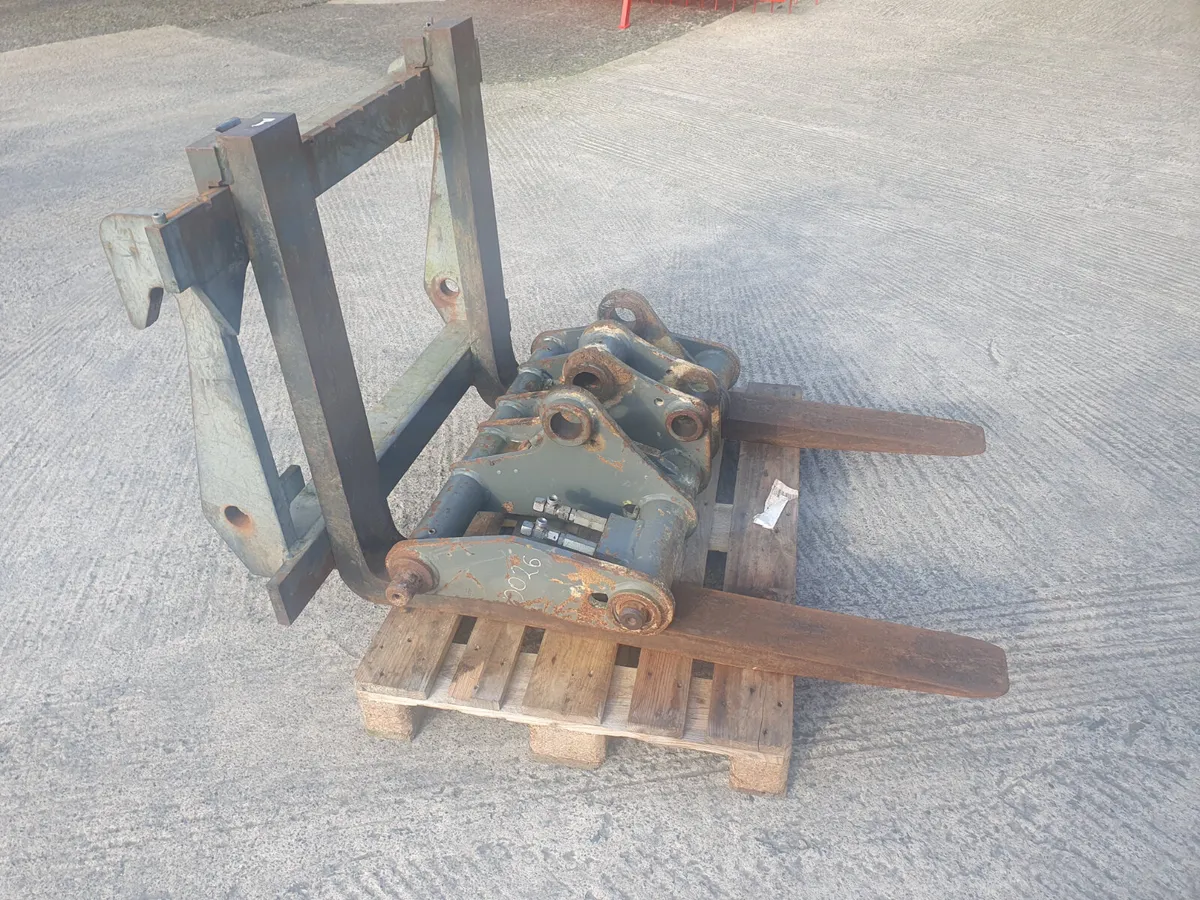 Kramer Headstock & HD Pallet Toes - Image 3