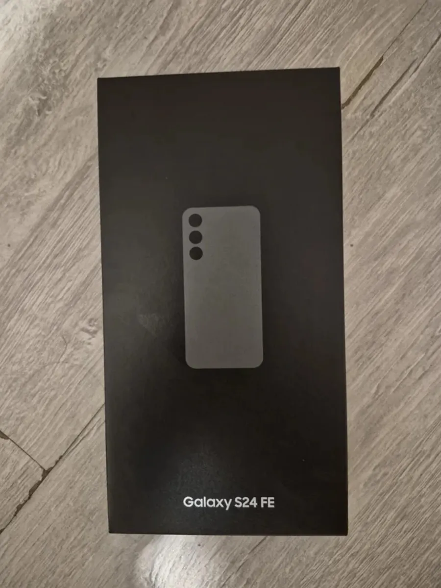 Samsung S24FE  128GB /256GB brand new