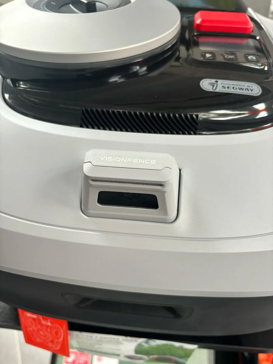 Segway i105E Robot Lawnmower - Image 2
