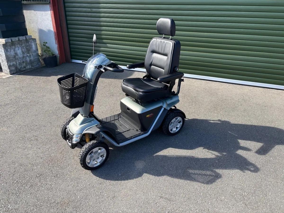 Pride Executive mobility scooter - Image 1