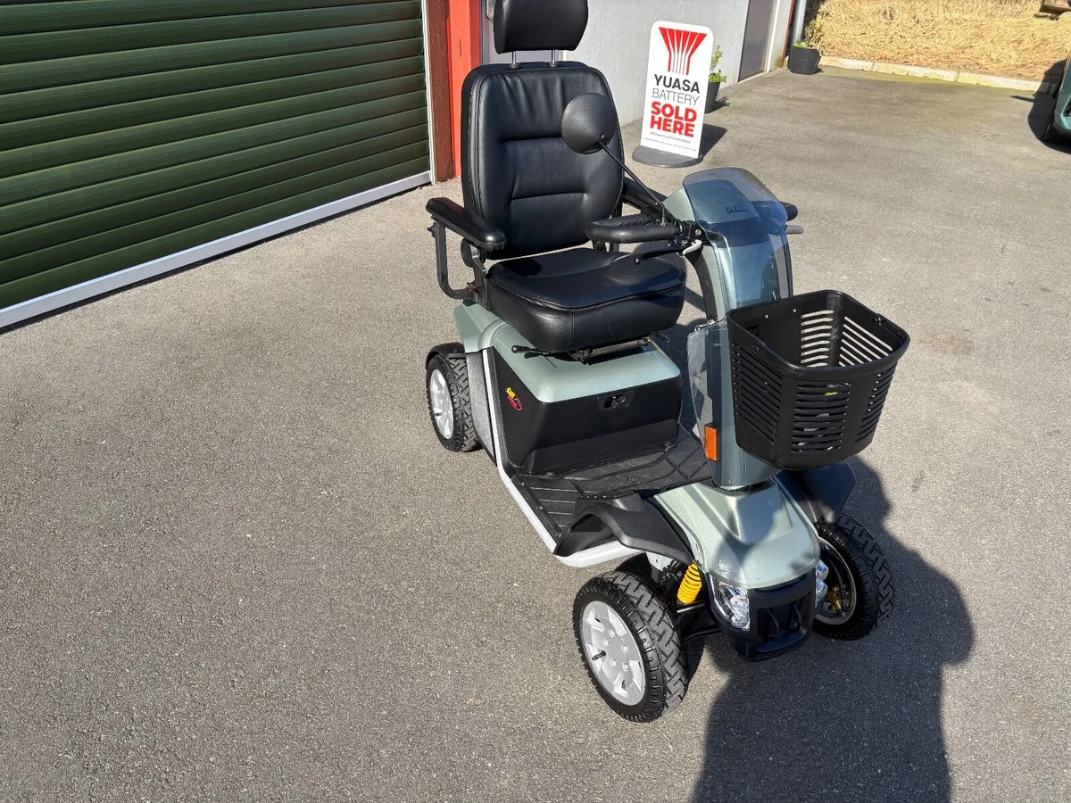 Pride Executive mobility scooter - Image 3