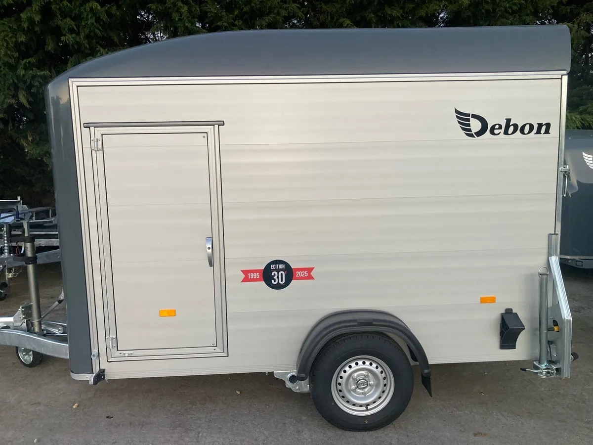 New debon roadster 300 - Image 1