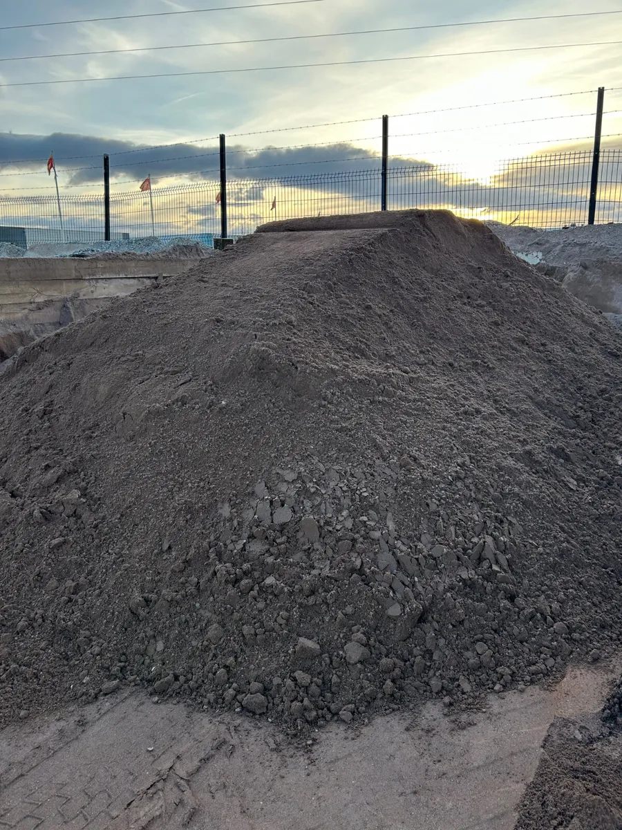 Building Sand - Image 1