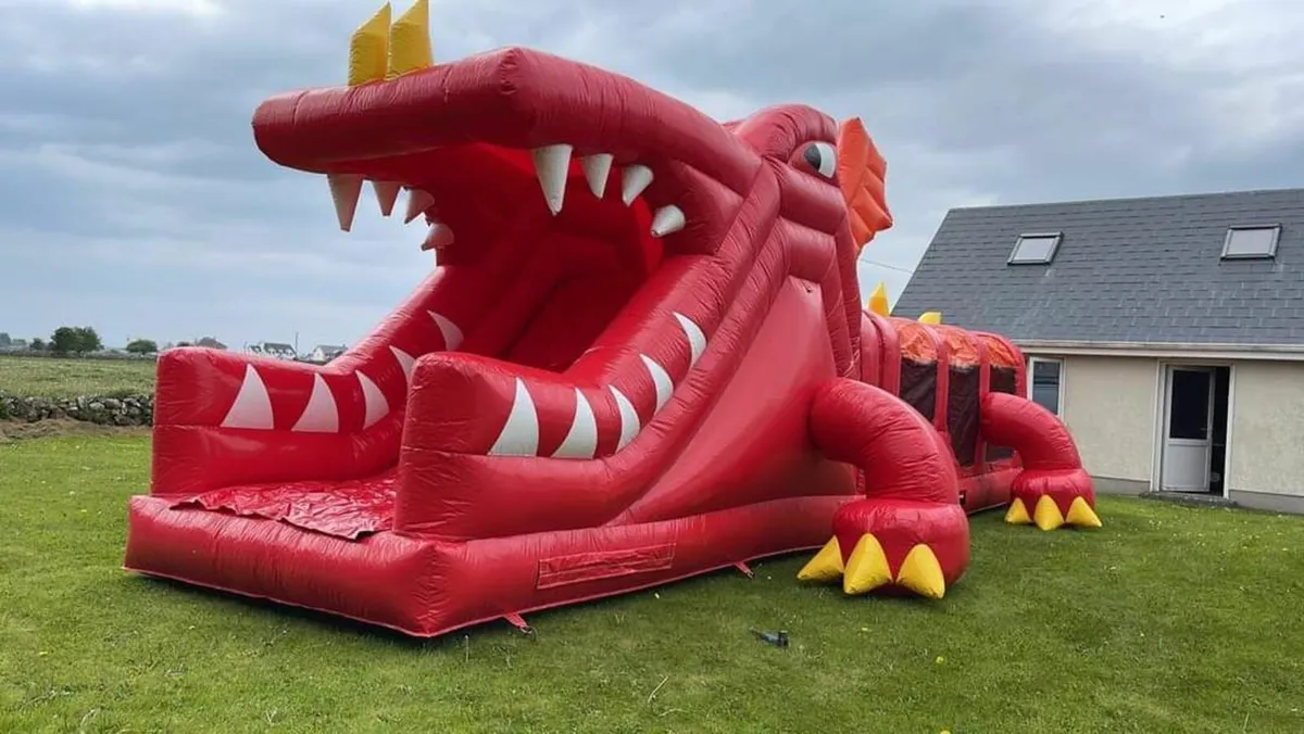 Bouncy castles for hire in   Midlands 089 453 3597 - Image 2