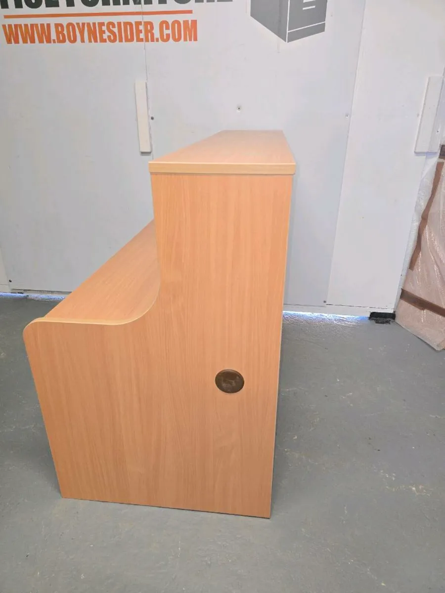 Beech reception unit 2nd hand - Image 4