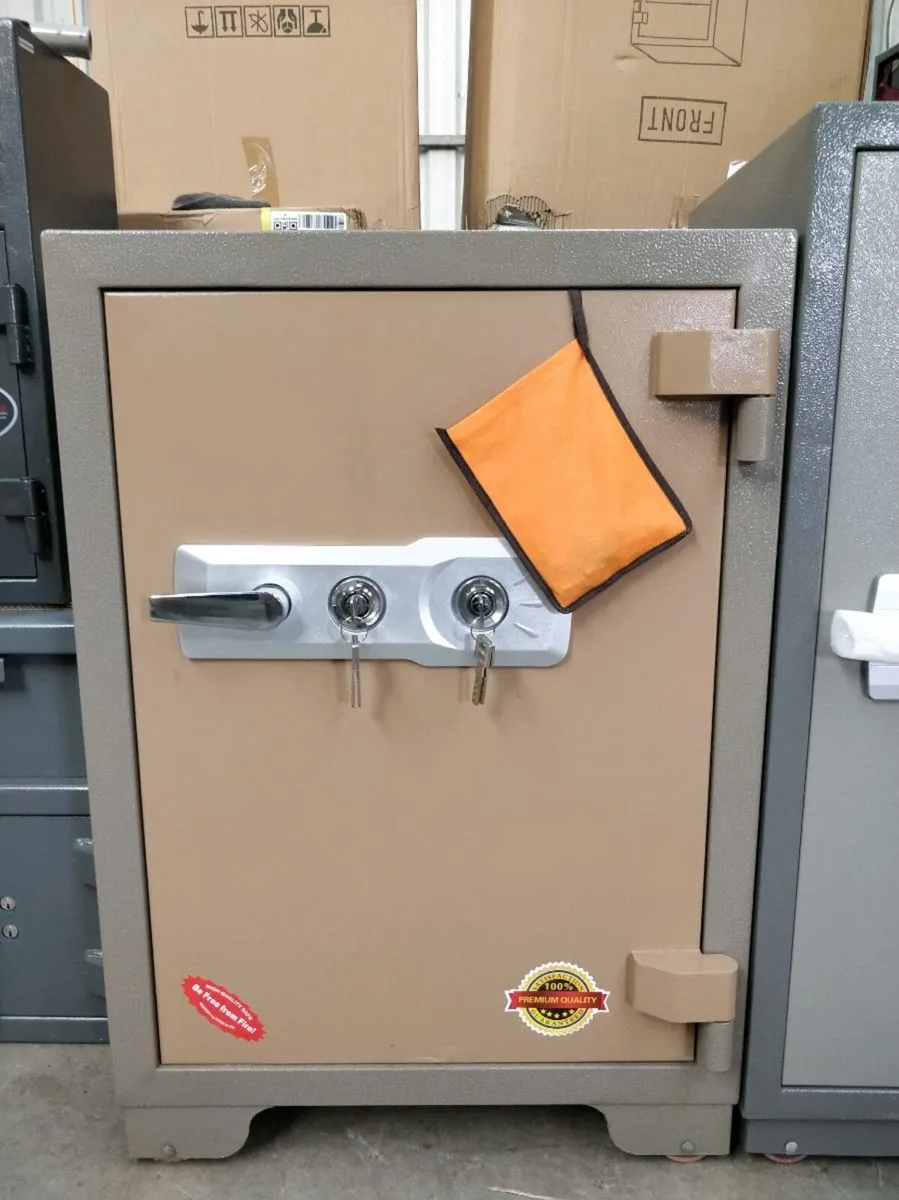 2 hour fire rated High Security safe - Image 1