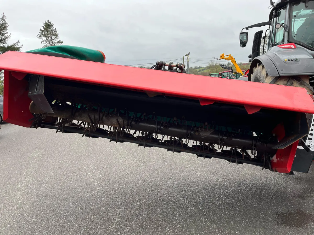 Kverneland Triple Mowers - Image 2