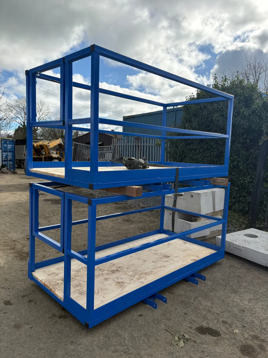 New galvanised and painted  Safety cage - Image 1