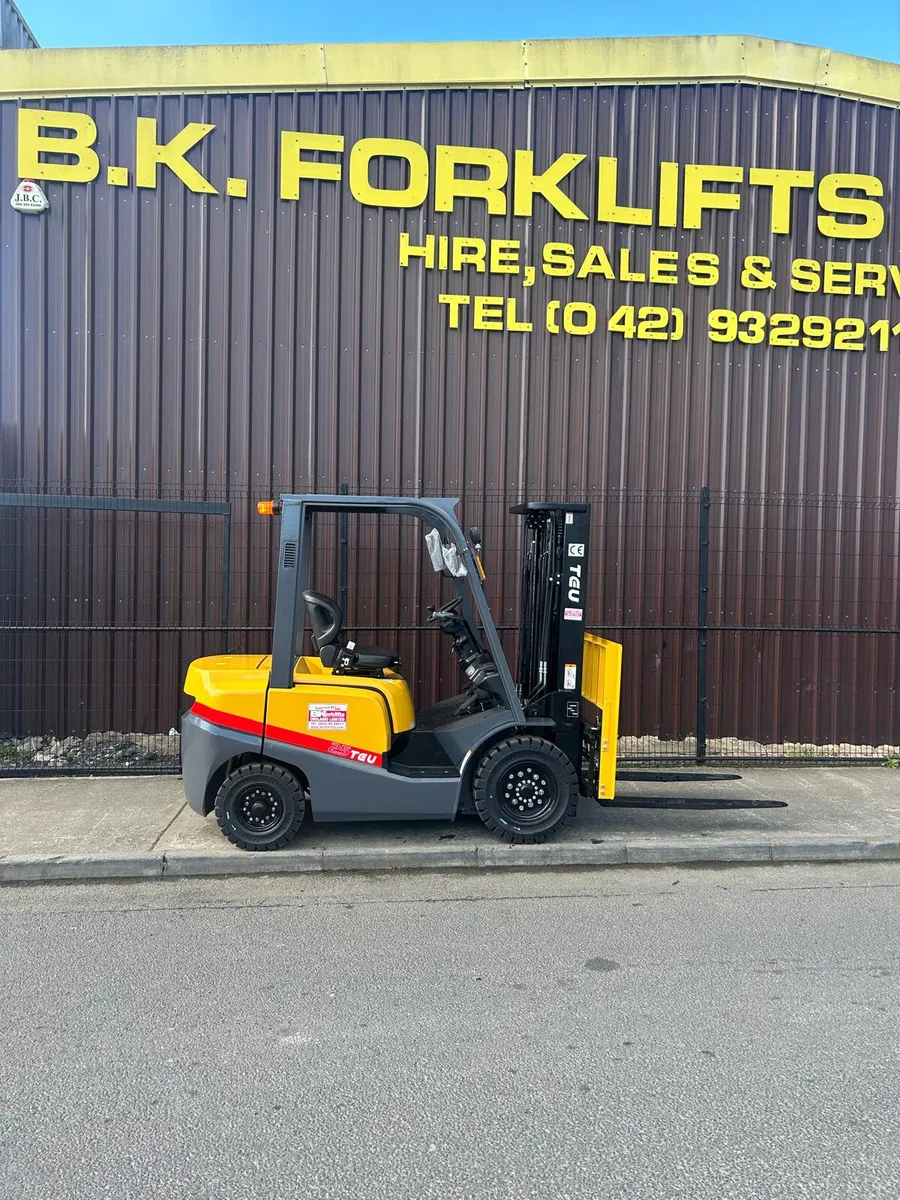 NEW TEU Forklifts - Image 2