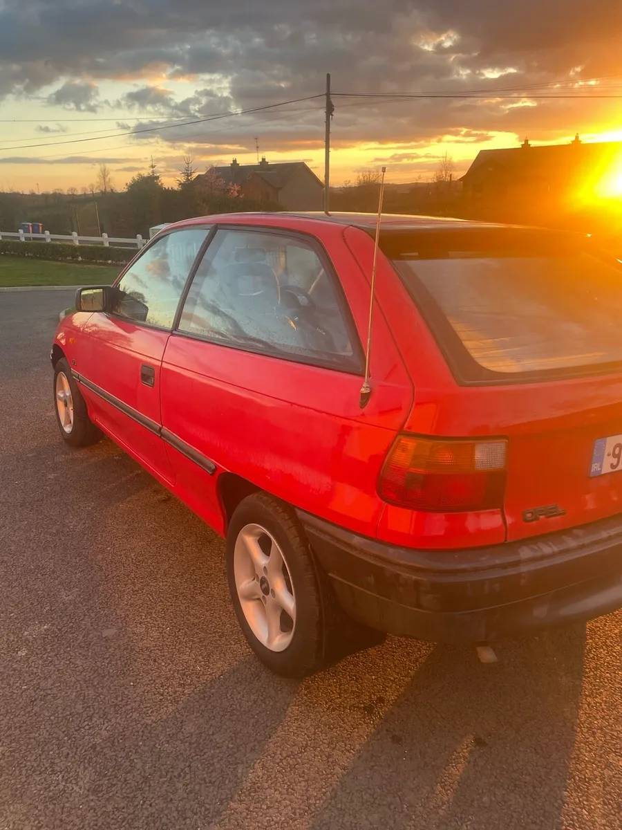 Opel Astra GL 1.4 - Image 3