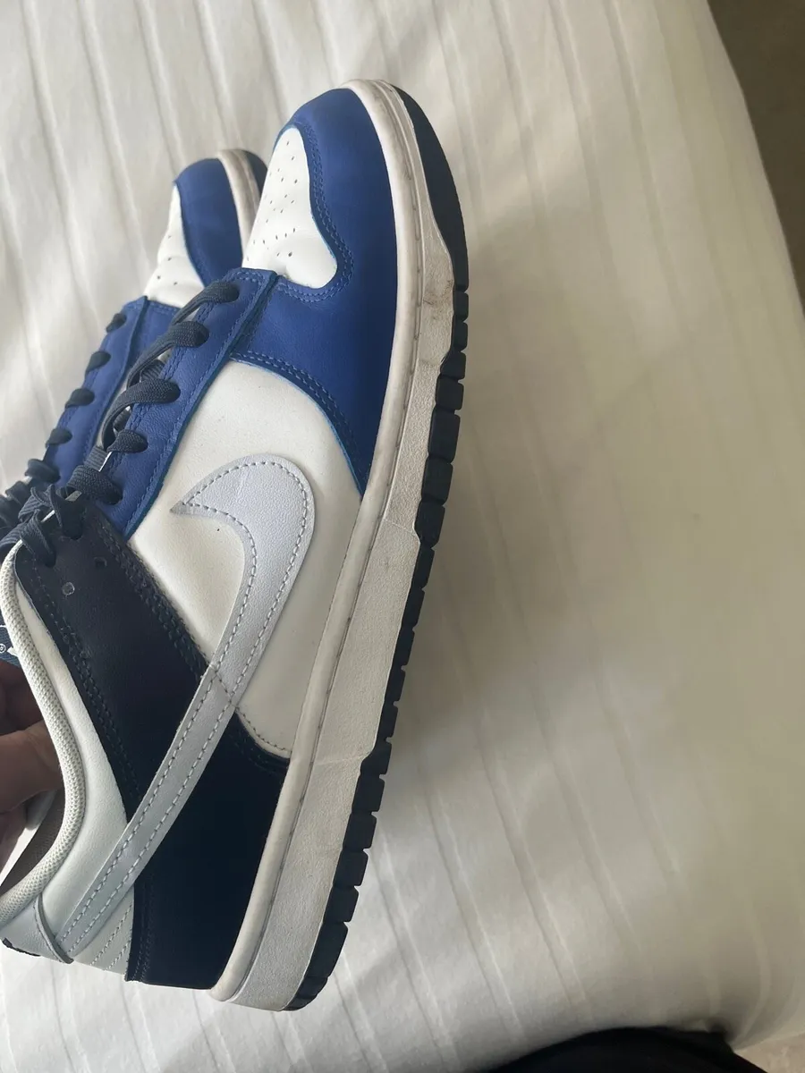 Nike dunks - Image 4