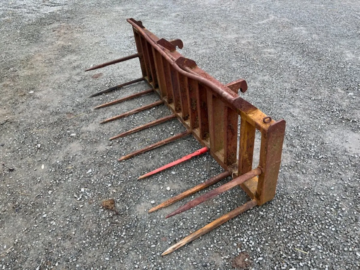 Quick attach Hydrolic suit MF 50B etc - Image 4