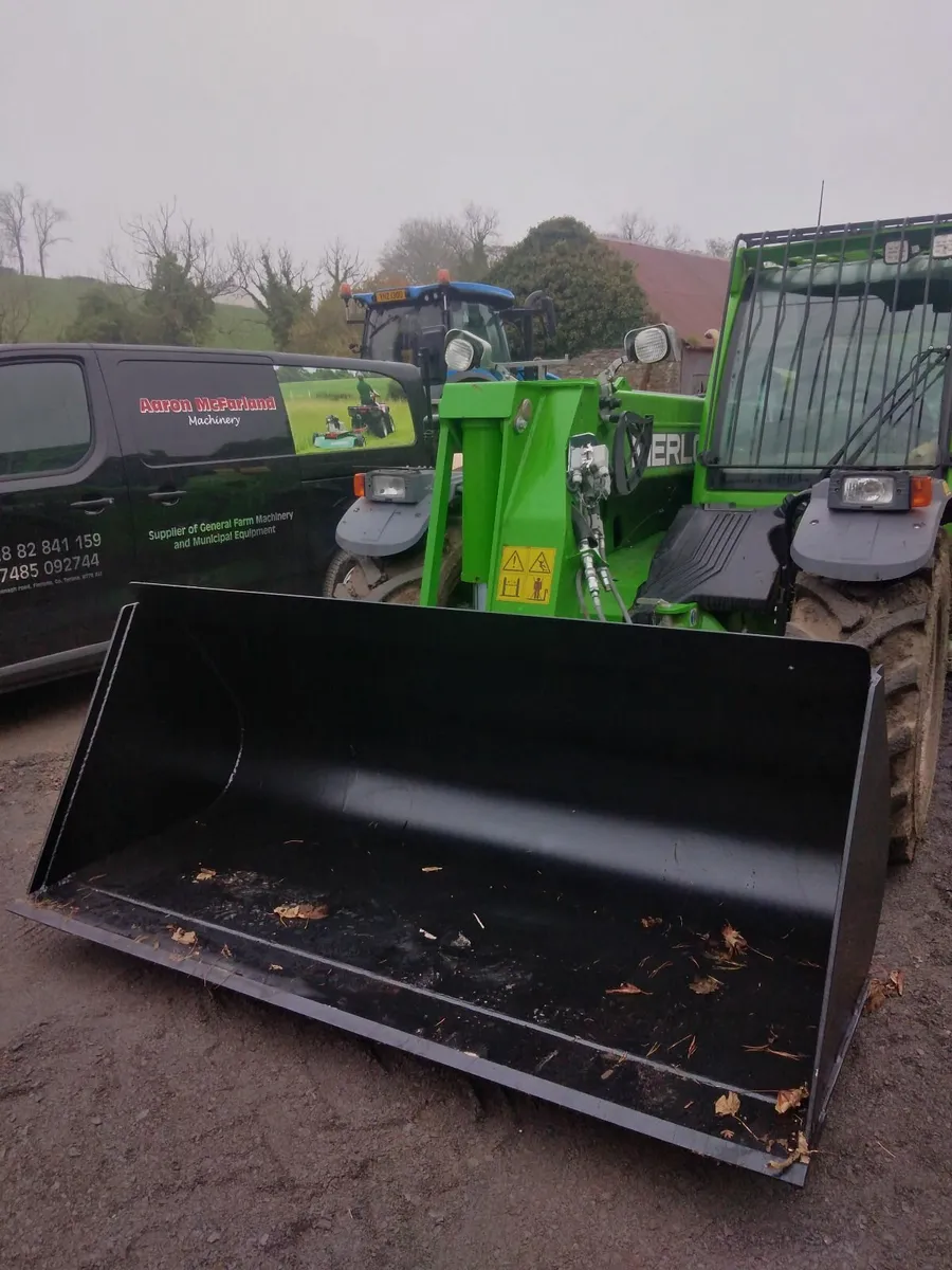 Loader bucket - Image 1