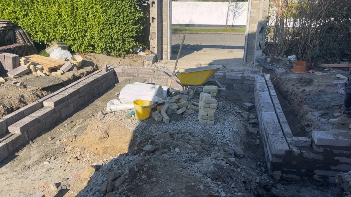 Bricklayer - Image 2