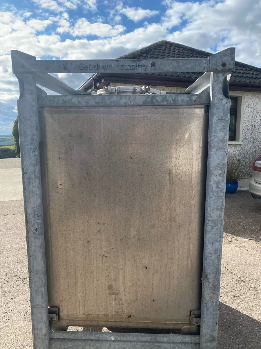 Stainless steel tanks - Image 2