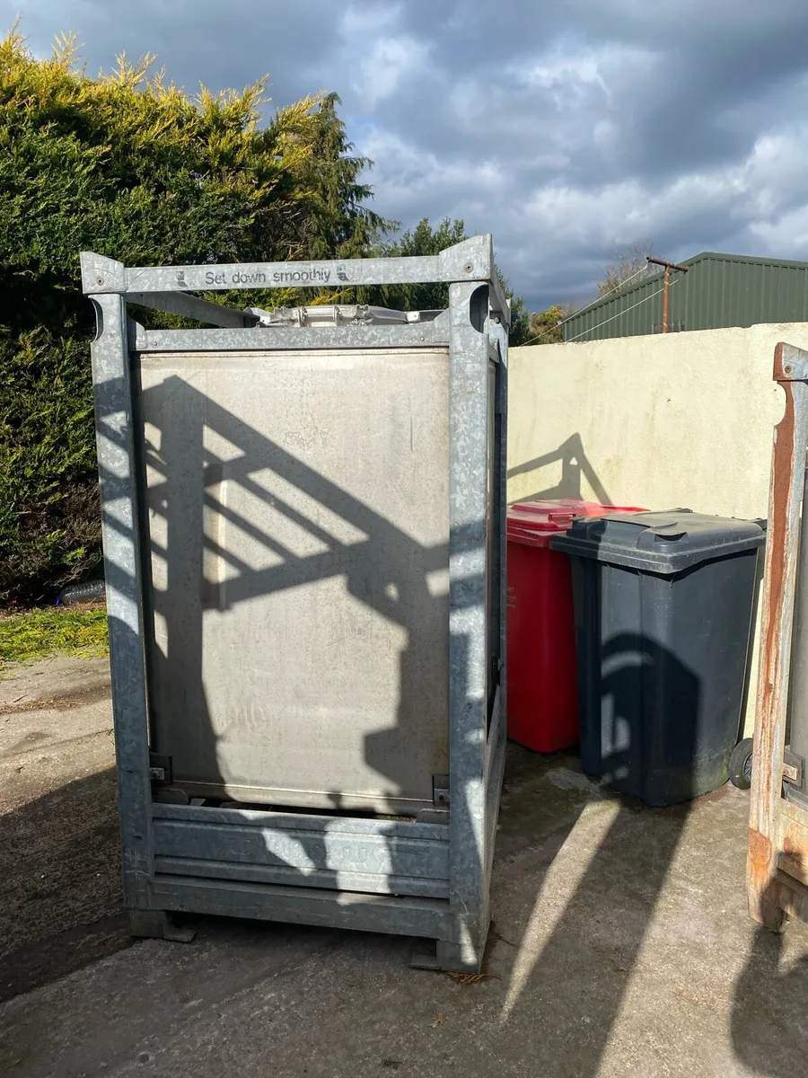 Stainless steel tanks - Image 3