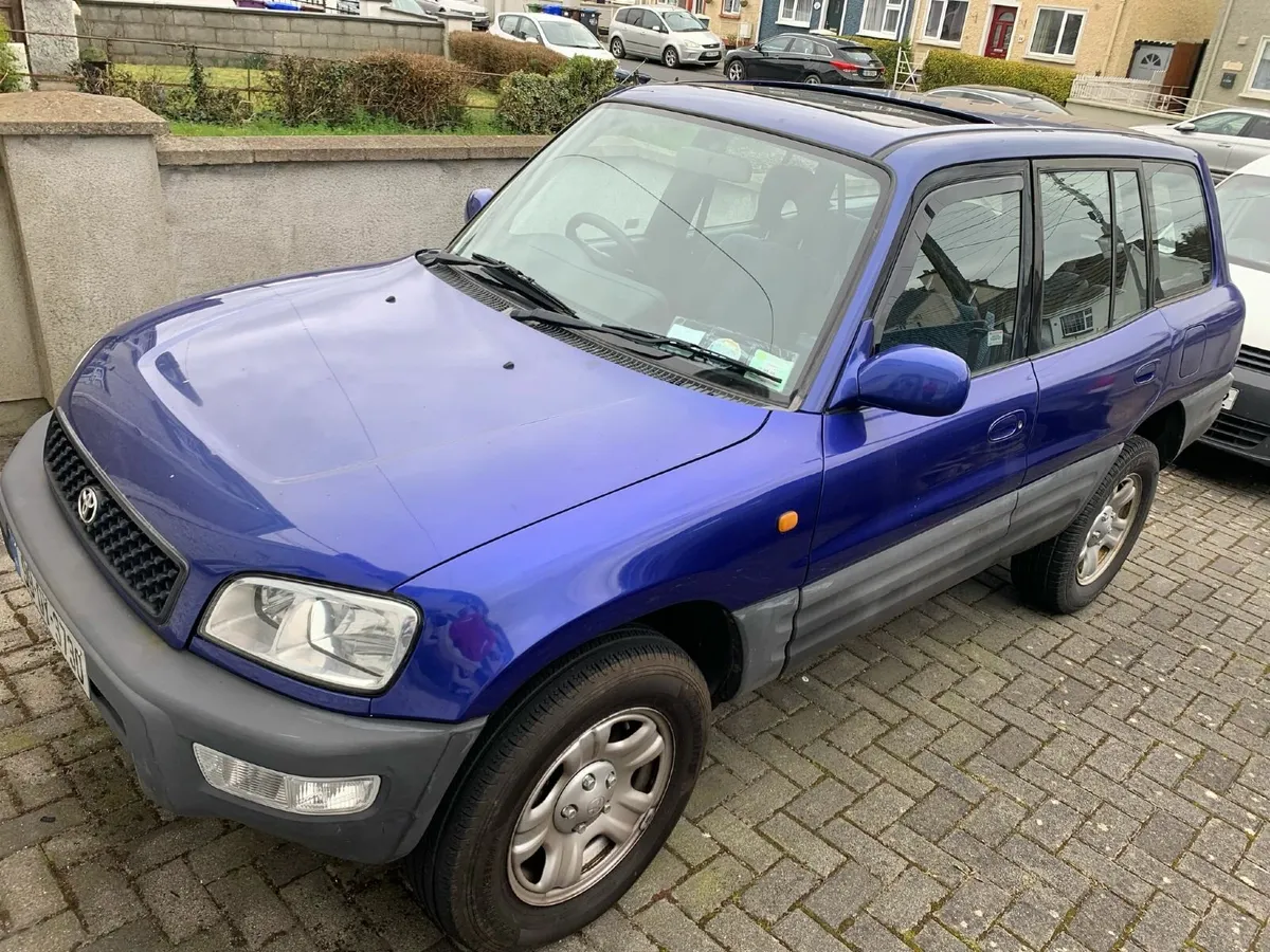 Toyota RAV4 1999 - Image 4