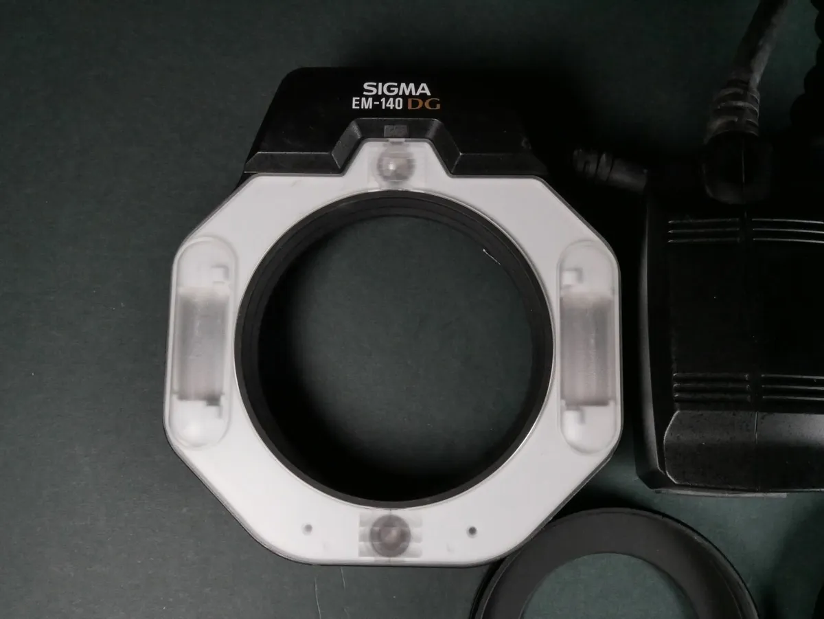 Sigma EM-140 DG EO-ETTL II Macro Ring light Flash - Image 3
