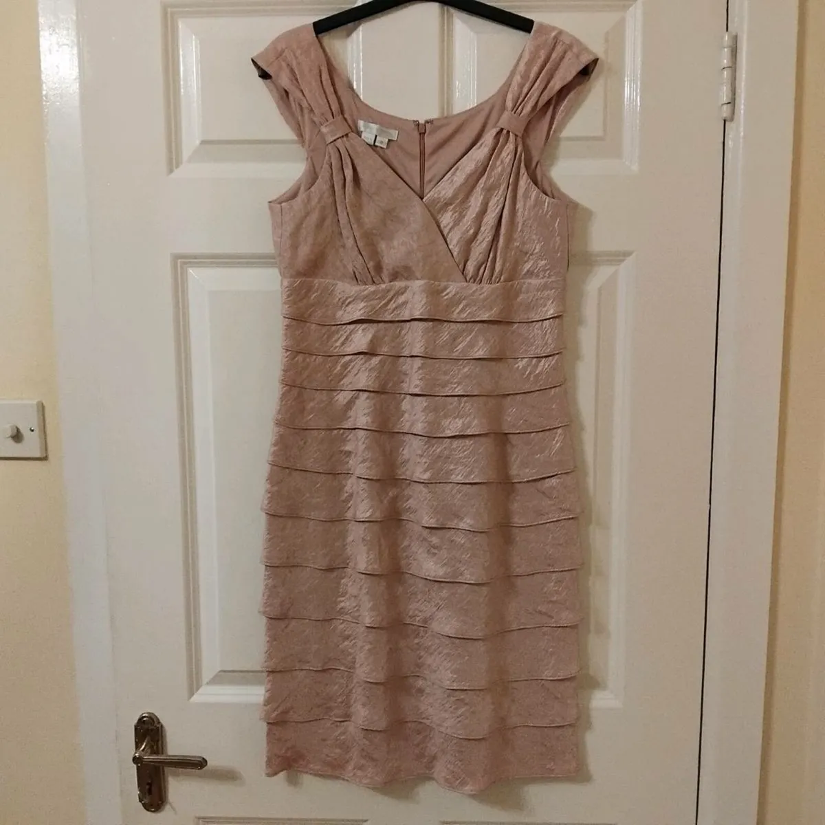 Ladies dress - Image 1