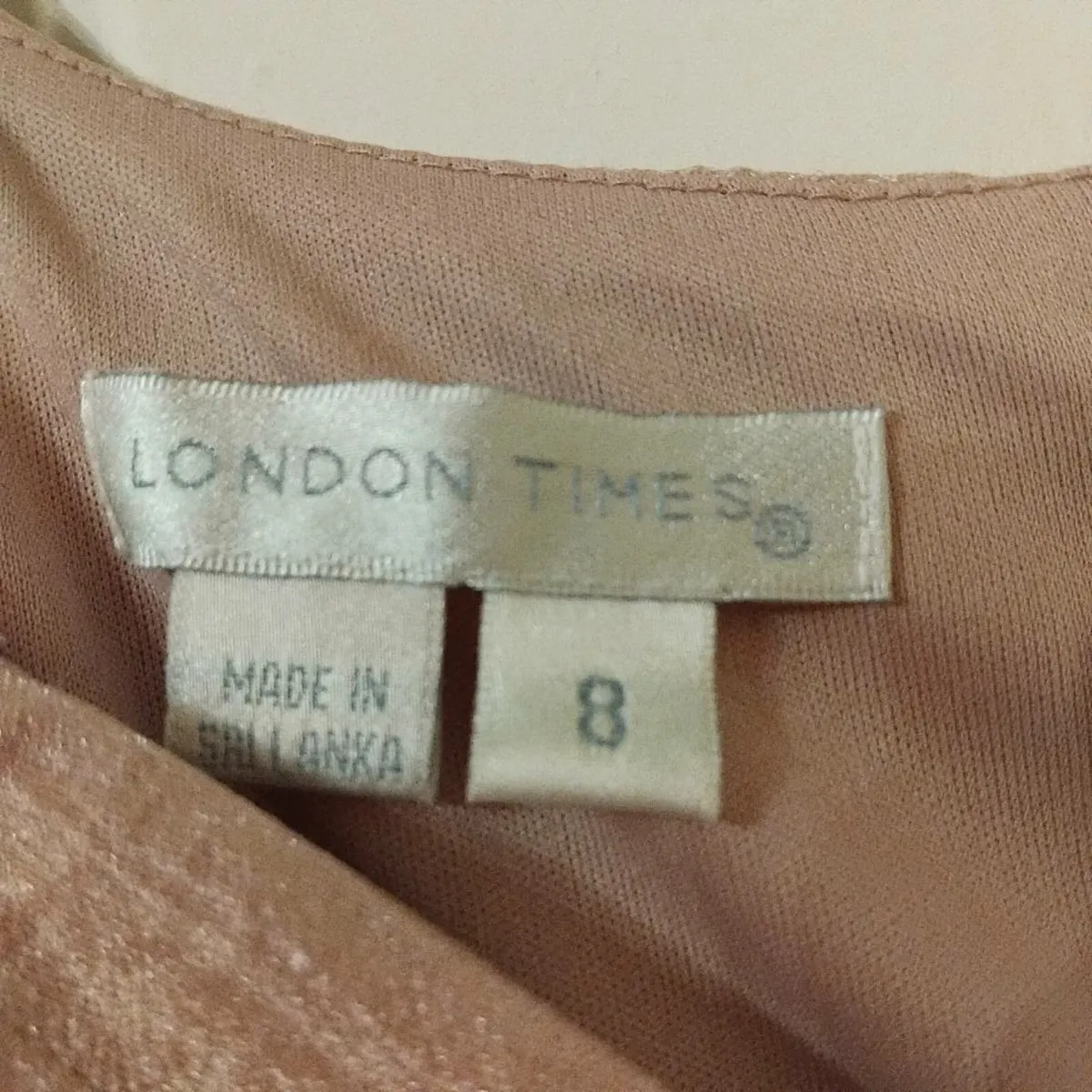 Ladies dress - Image 3